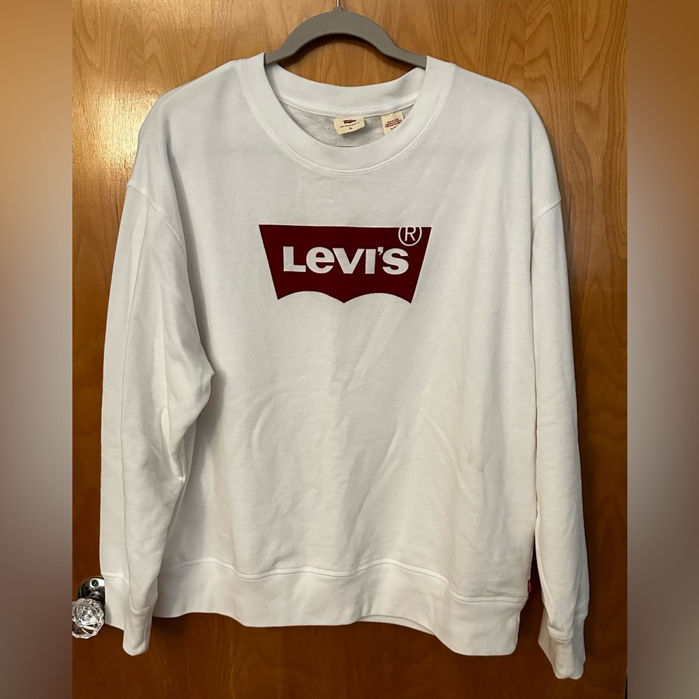 Levi’s Women’s Crewneck with Classic Logo
